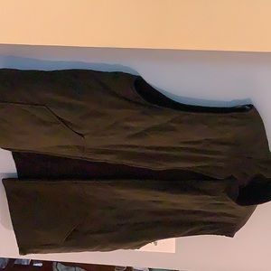 Men’s XL army green quilted vest